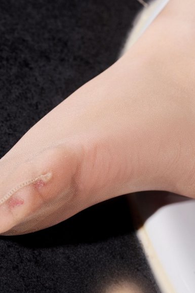 一位特斯拉用户居然在车里装矿机“挖”比特币|开云app(图1) 开云